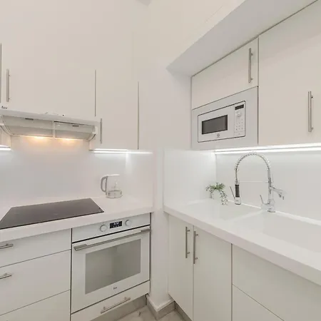 Ohliving Justino 세비야